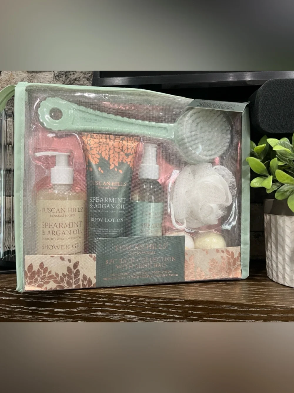 Spearmint & Argan Oil Bath & Body Gift Set ~New~ never opened